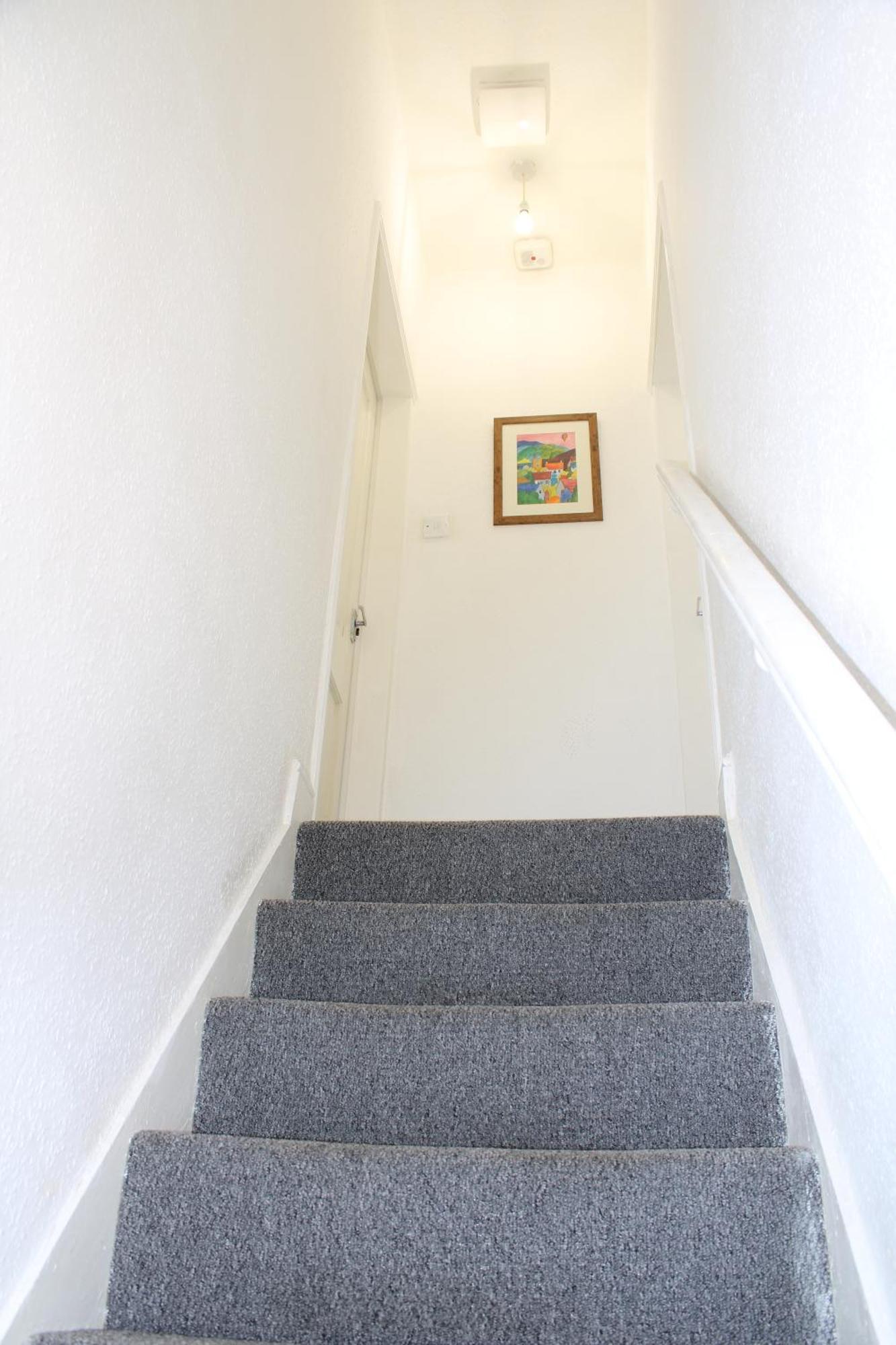 F2S Serviced Apartments 2Bedroom Terrace House With Free Wifi Netflix Suitable For Contractors Walking Distance To Train Station Derby Exterior photo